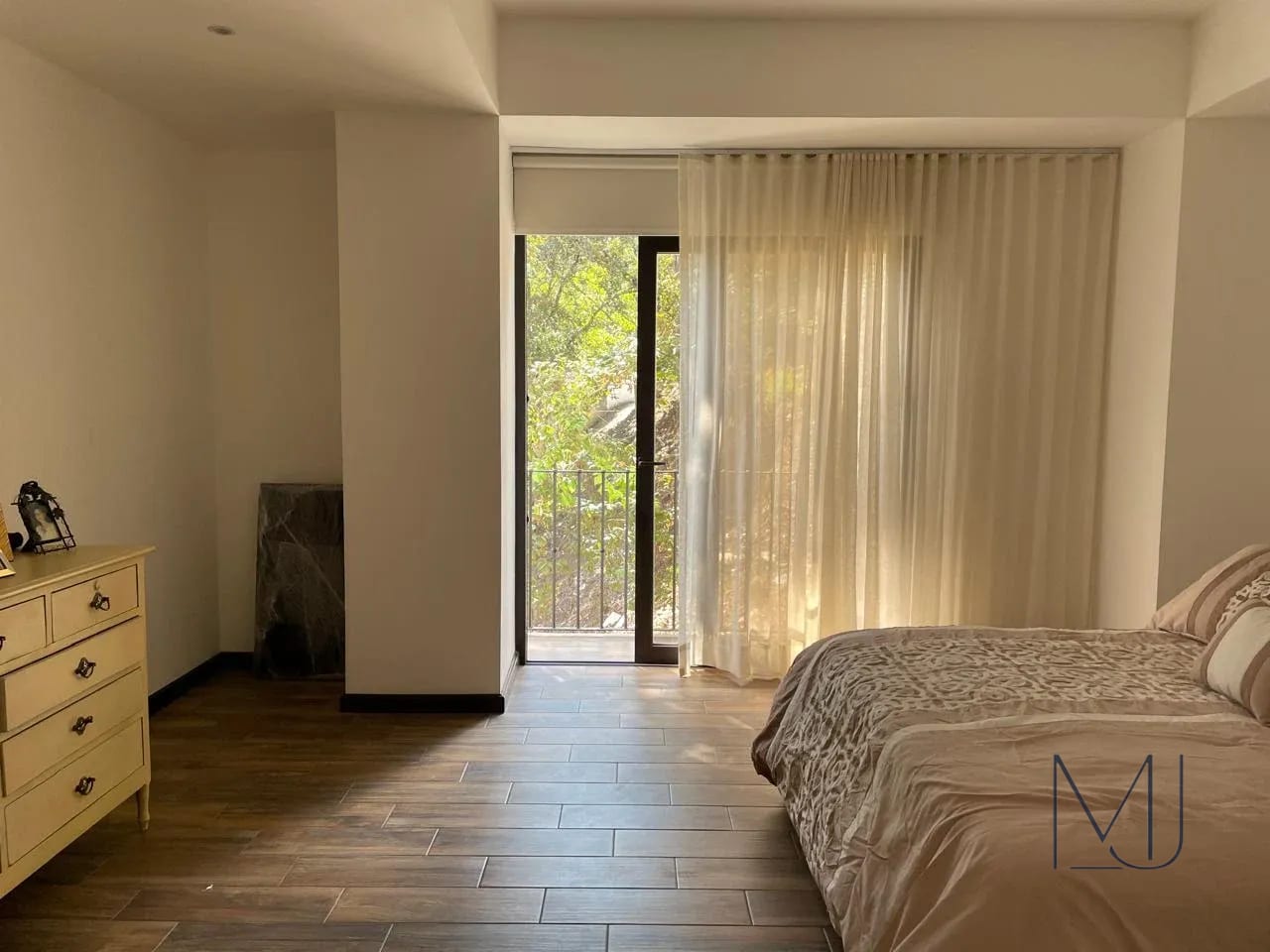 Apartamento Amueblado en Alquiler | Natur Premium | Zona 16 | 220 m² · Vista verde — Apartamento en Alquiler en Zona 16, Guatemala, Ciudad — foto 6 de 11