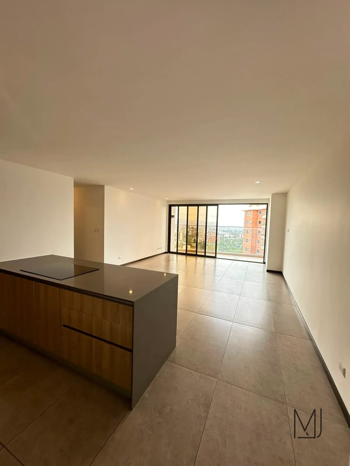 Apartamento en Alquiler | Albero San Lázaro | Zona 15 | 111 m² · 3 Hab — Apartamento en Alquiler en Albero San Lazaro, Zona 15, Guatemala, Ciudad — foto 3 de 17