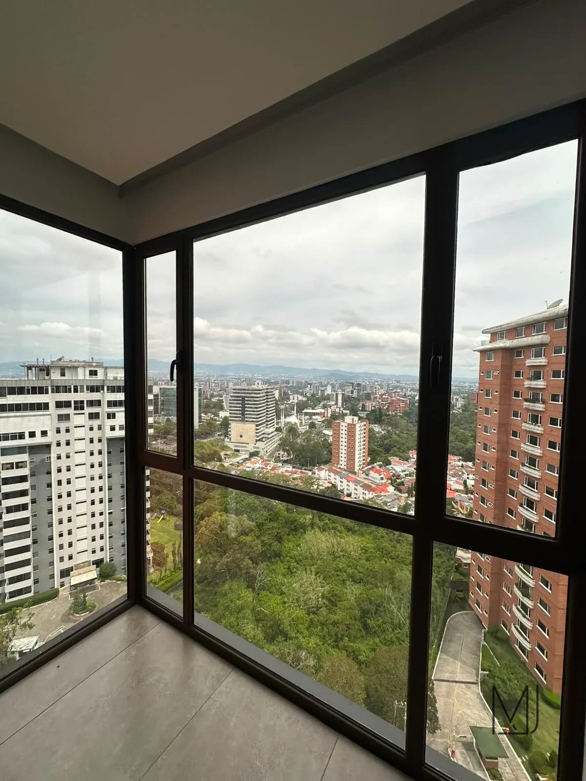 Apartamento en Alquiler | Albero San Lázaro | Zona 15 | 111 m² · 3 Hab — Apartamento en Alquiler en Albero San Lazaro, Zona 15, Guatemala, Ciudad — foto 13 de 17