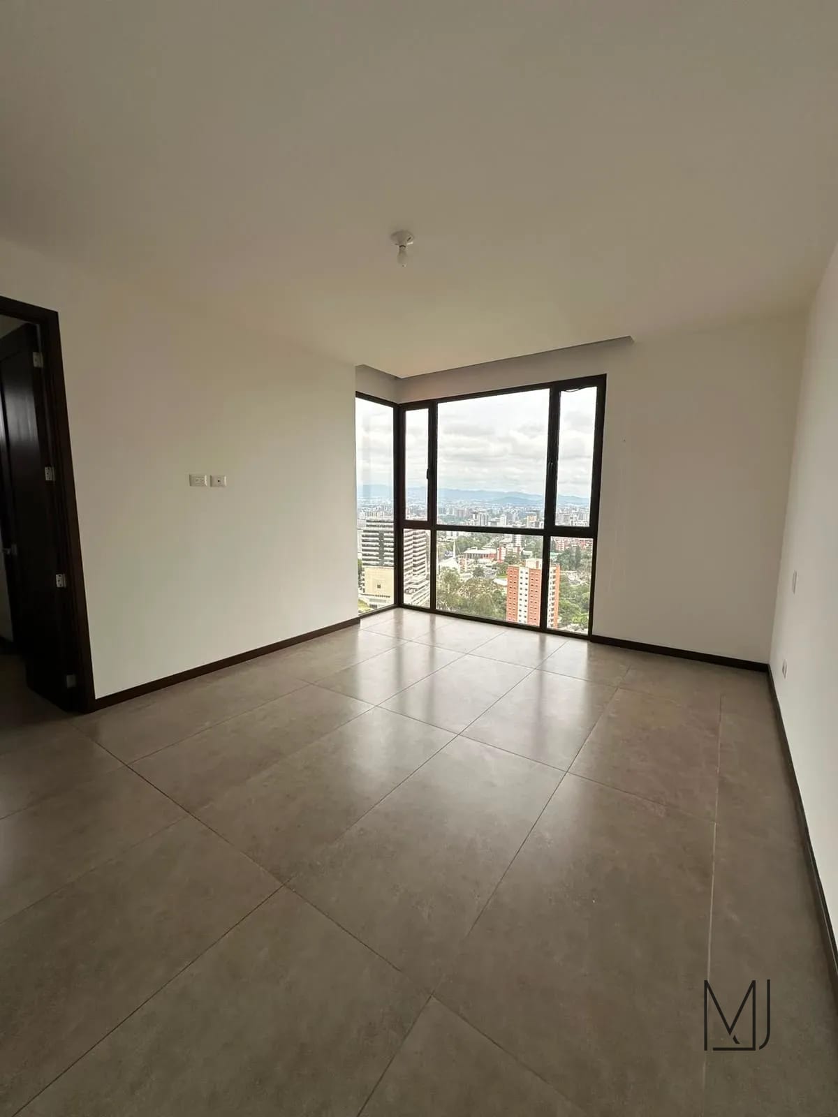 Apartamento en Alquiler | Albero San Lázaro | Zona 15 | 111 m² · 3 Hab — Apartamento en Alquiler en Albero San Lazaro, Zona 15, Guatemala, Ciudad — foto 11 de 17