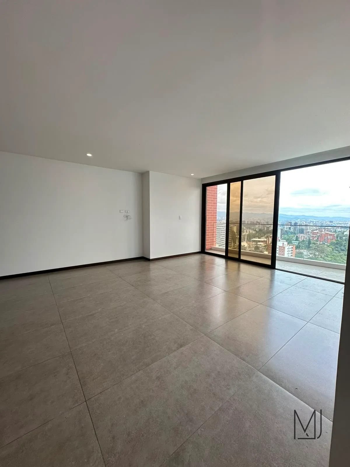 Apartamento en Alquiler | Albero San Lázaro | Zona 15 | 137 m² · 3 Hab — Apartamento en Alquiler en Albero San Lazaro, Zona 15, Guatemala, Ciudad — foto 1 de 14