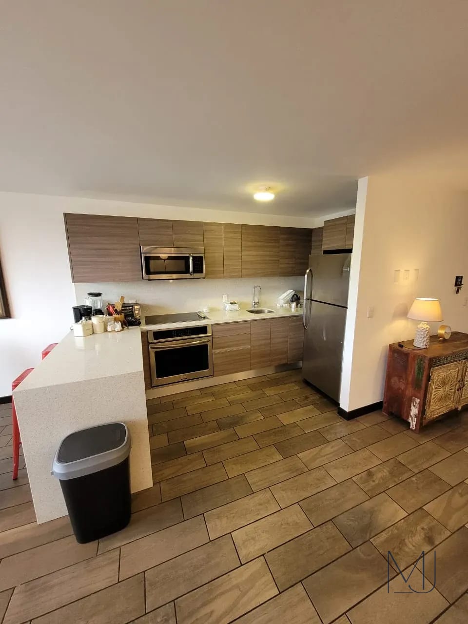 Apartamento Amueblado en Alquiler | Edificio Verona | Zona 10 | 100 m² — Apartamento en Alquiler en Verona, Zona 10, Guatemala, Ciudad — foto 3 de 17