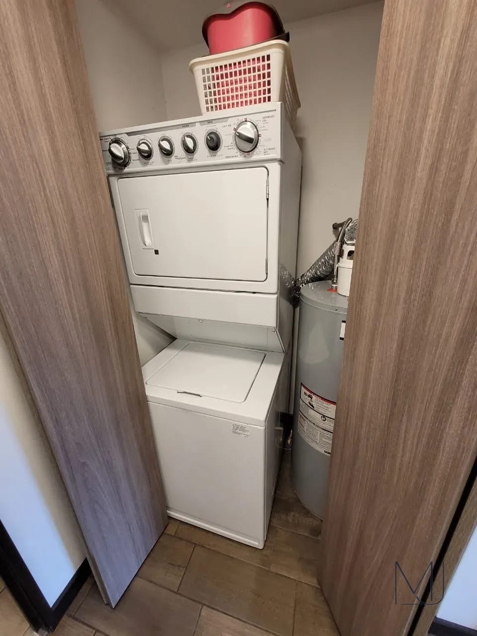 Apartamento Amueblado en Alquiler | Edificio Verona | Zona 10 | 100 m² — Apartamento en Alquiler en Verona, Zona 10, Guatemala, Ciudad — foto 16 de 17