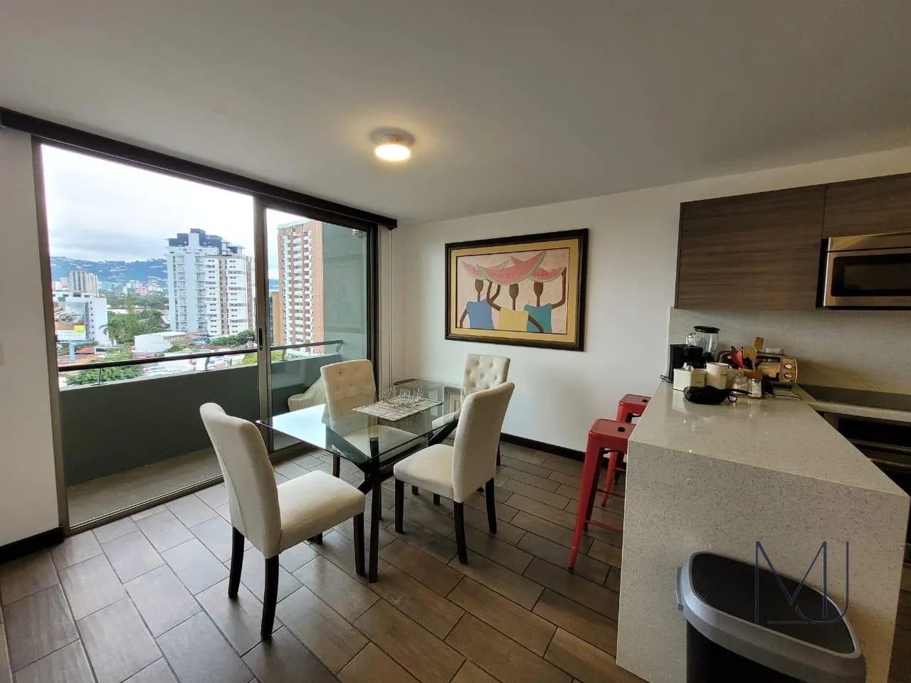 Apartamento Amueblado en Alquiler | Edificio Verona | Zona 10 | 100 m² — Apartamento en Alquiler en Verona, Zona 10, Guatemala, Ciudad — foto 5 de 17