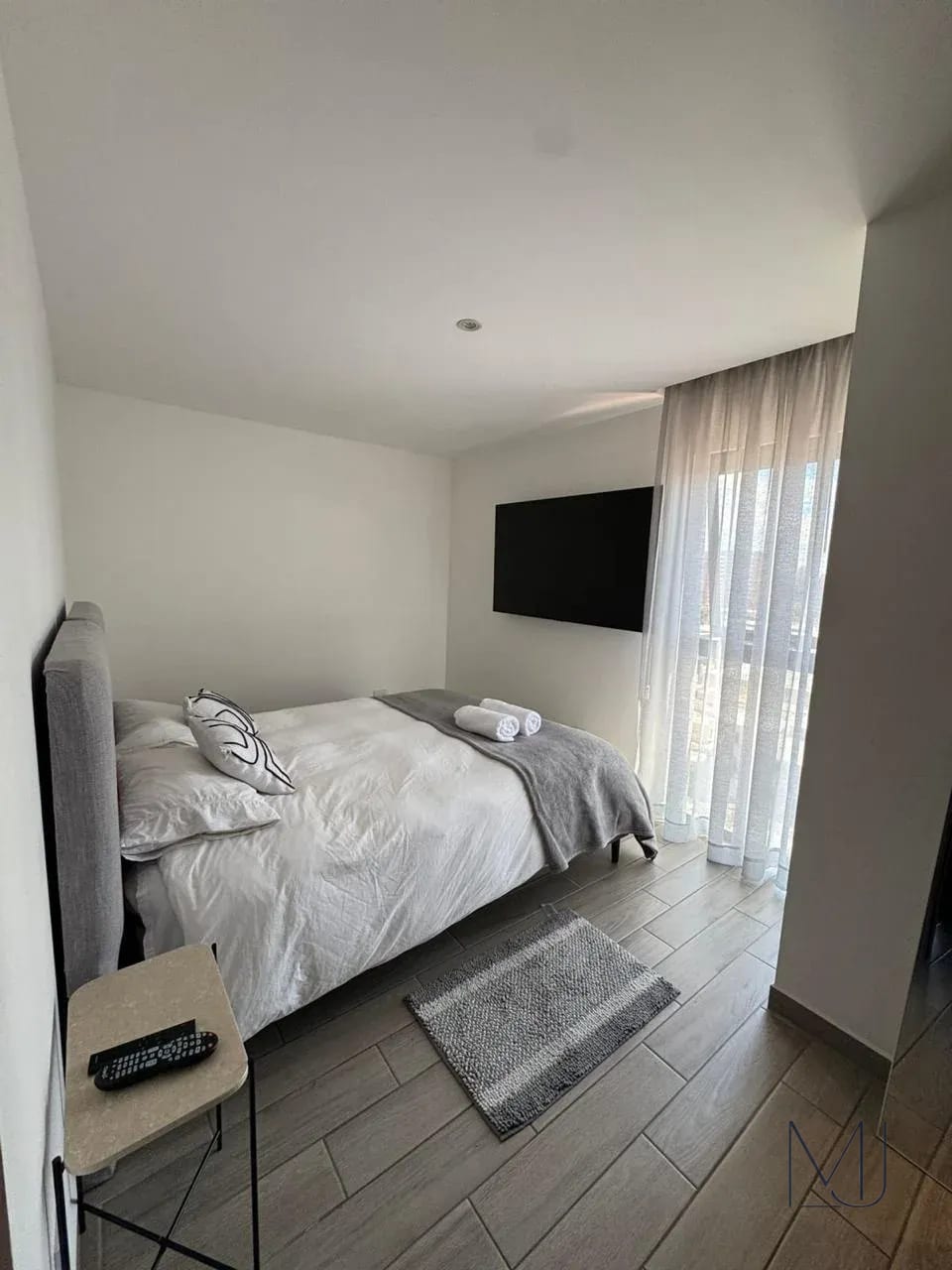Apartamento Amueblado en Alquiler | Parque 10 | Zona 10 | 3 Habs — Apartamento en Alquiler en Parque 10, Zona 10, Guatemala, Ciudad — foto 8 de 9