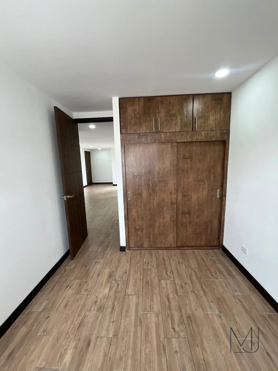 Apartamento en Renta | Marqués de Oakland | Zona 10 | 3 habitaciones — Apartamento en Alquiler en Marques de Oakland, Zona 10, Guatemala, Ciudad — foto 14 de 15