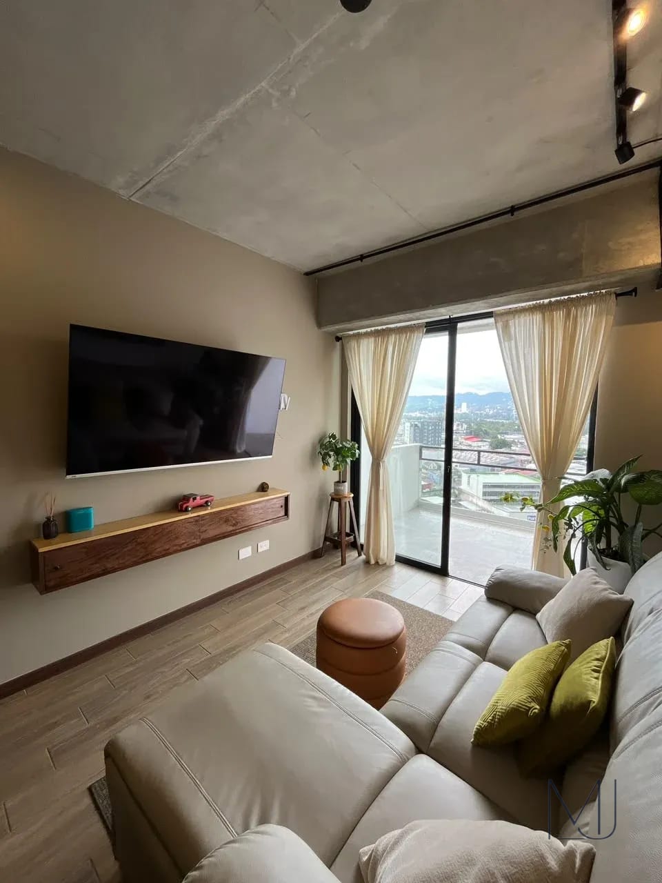 Apartamento en venta | Inara Cuatro Norte | 2 habs | Balcón N. alto — Apartamento en Venta en Inara Cuatro Norte, Zona 4, Guatemala, Ciudad — foto 2 de 16