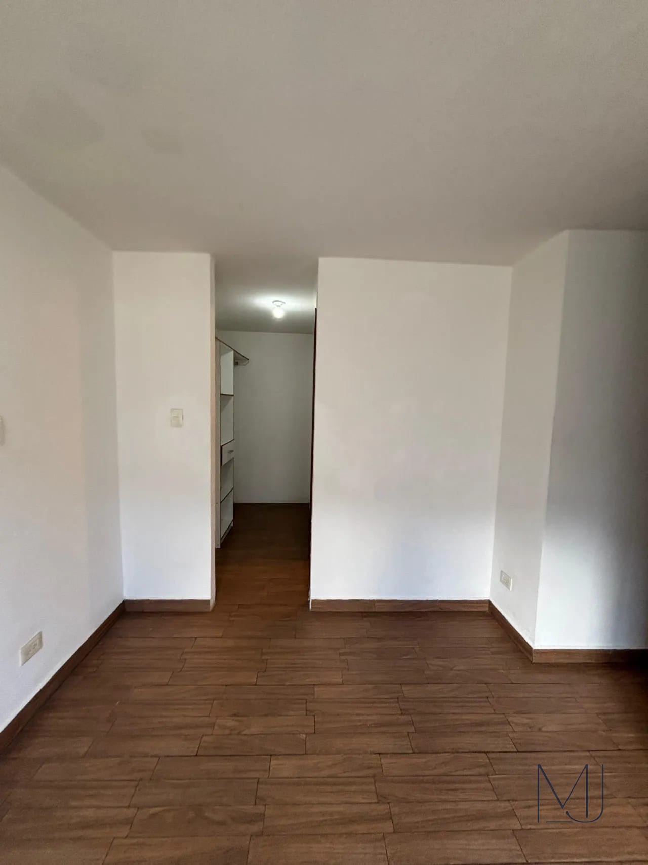 Apartamento en Venta | Parque 7 | Zona 7 | Calzada Roosevelt — Apartamento en Venta en Parque 7, Zona 7, Guatemala, Ciudad — foto 7 de 9