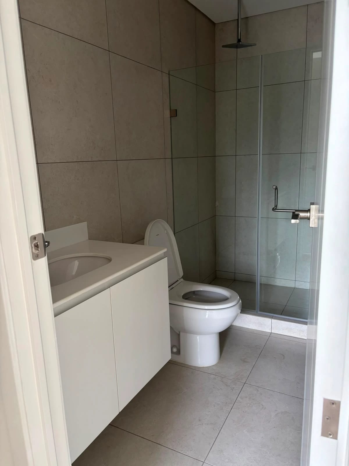 Apartamento en alquiler zona 10 — Apartamento en Alquiler en Ferré Diez, Zona 10, Guatemala, Ciudad — foto 7 de 9