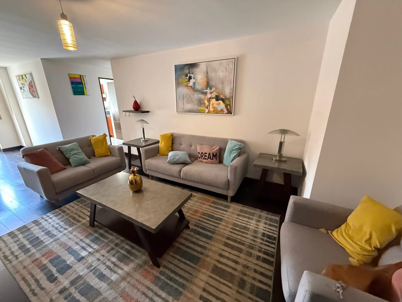 Rento apartamento en Zona 14 EDIFICIO EXCLUSIVO CERCA EUROPLAZA — Apartamento en Alquiler en Catania, Zona 14, Guatemala, Ciudad — foto 13 de 17