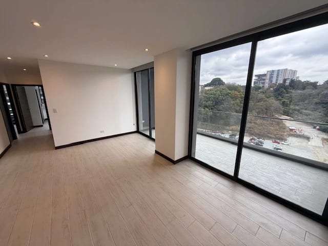 Rento apartamento en Zona 15 EDIFICIO SPAZIO, PISCINA, GYM, ROOFTOP — Apartamento en Alquiler en Spazio, Zona 15, Guatemala, Ciudad — foto 13 de 17