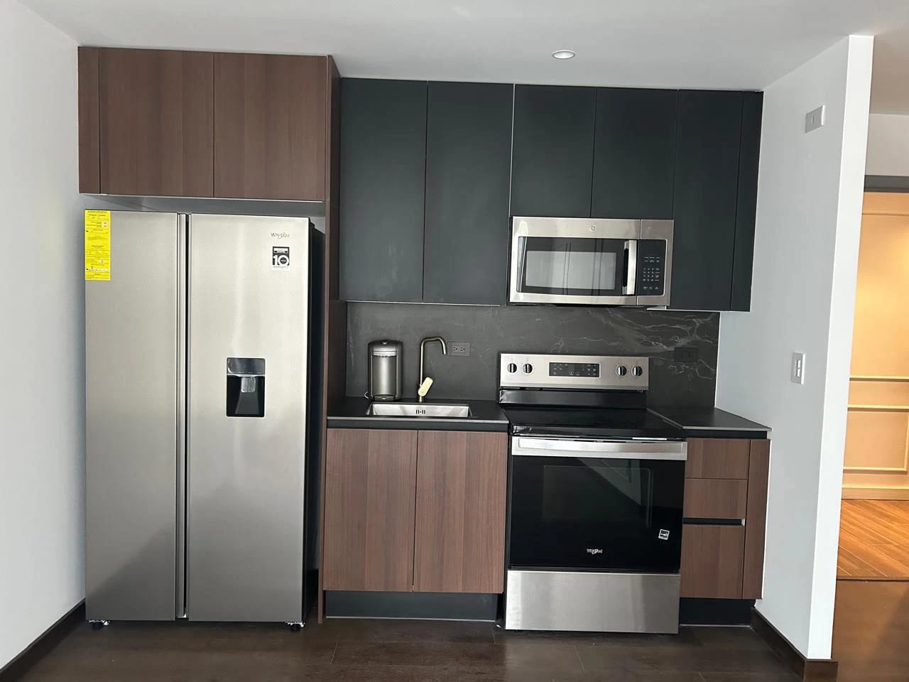 Rento apartamento en Zona 10 EDIFICIO NUEVO, AMENIDADES DE LUJO — Apartamento en Alquiler en Atarah, Zona 10, Guatemala, Ciudad — foto 16 de 17
