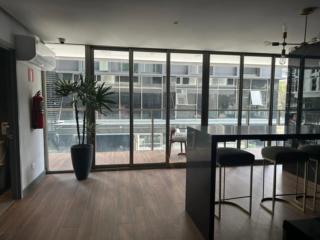 Rento apartamento en Zona 10 EDIFICIO NUEVO, AMENIDADES DE LUJO — Apartamento en Alquiler en Atarah, Zona 10, Guatemala, Ciudad — foto 15 de 17