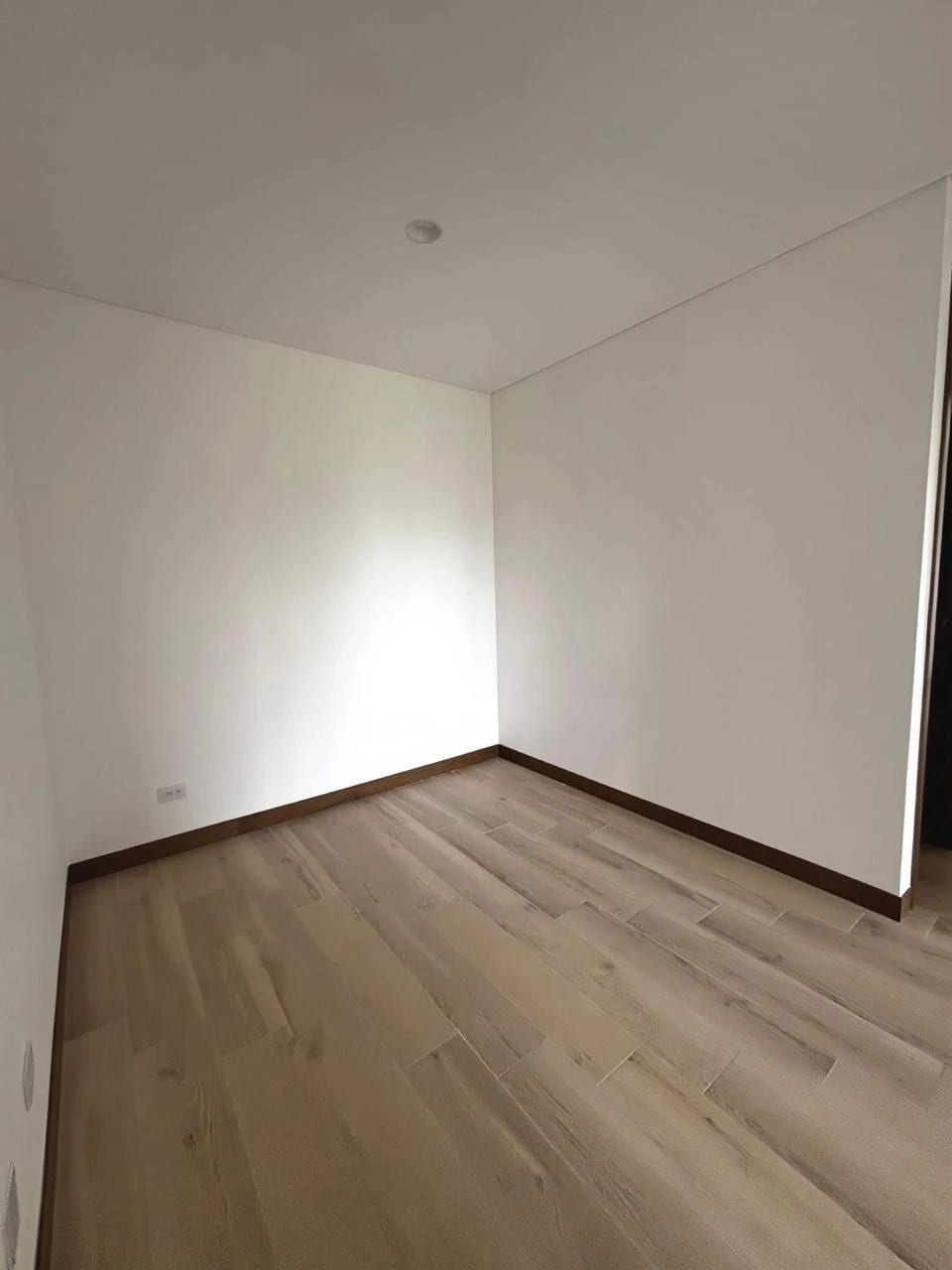 Rento apartamento en Zona 10 EDIFICIO NUEVO Y EXCLUSIVO — Apartamento en Alquiler en Ferré Diez, Zona 10, Guatemala, Ciudad — foto 2 de 17