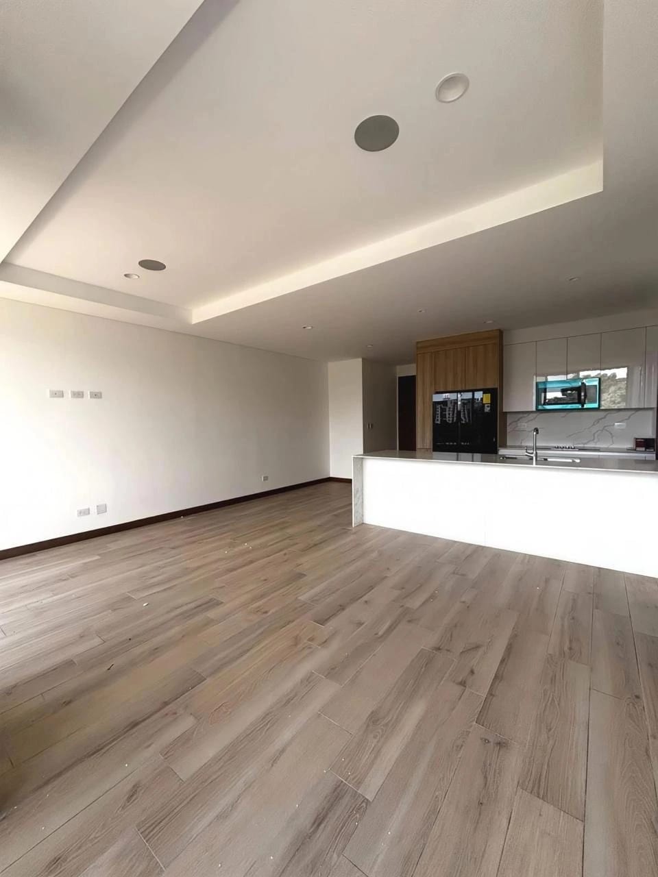 Rento apartamento en Zona 10 EDIFICIO NUEVO Y EXCLUSIVO — Apartamento en Alquiler en Ferré Diez, Zona 10, Guatemala, Ciudad — foto 4 de 17