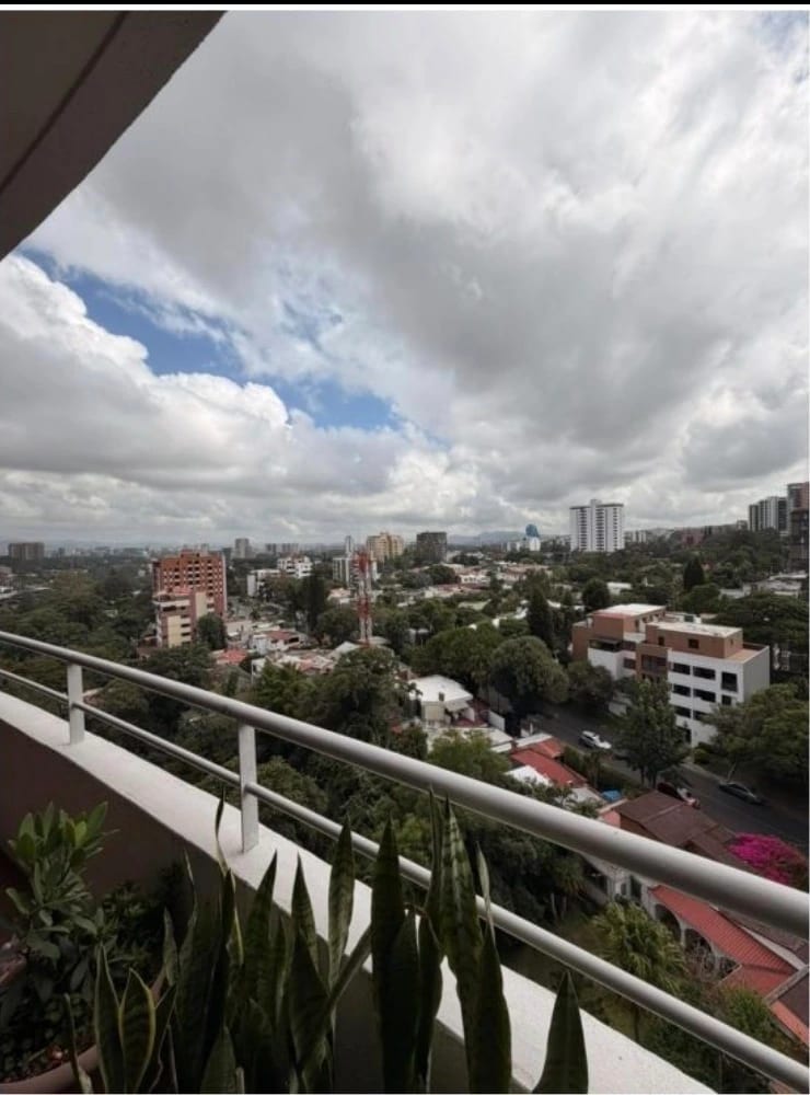 Rento apartamento en Zona 15 VISTA HERMOSA 2, EDIFICIO BOTICCELLI — Apartamento en Alquiler en Boticelli, Zona 15, Guatemala, Ciudad — foto 10 de 17
