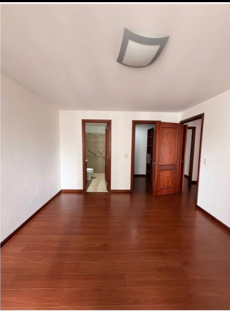 Rento apartamento en Zona 15 VISTA HERMOSA 2, EDIFICIO BOTICCELLI — Apartamento en Alquiler en Boticelli, Zona 15, Guatemala, Ciudad — foto 15 de 17