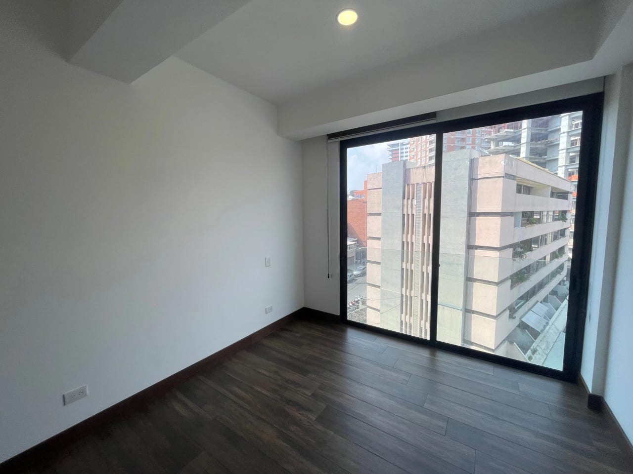 Rento apartamento en Zona 14 EDIFICIO EXCLUSIVO ROOFTOP CON PISCINA — Apartamento en Alquiler en Casa Roble, Zona 14, Guatemala, Ciudad — foto 13 de 17