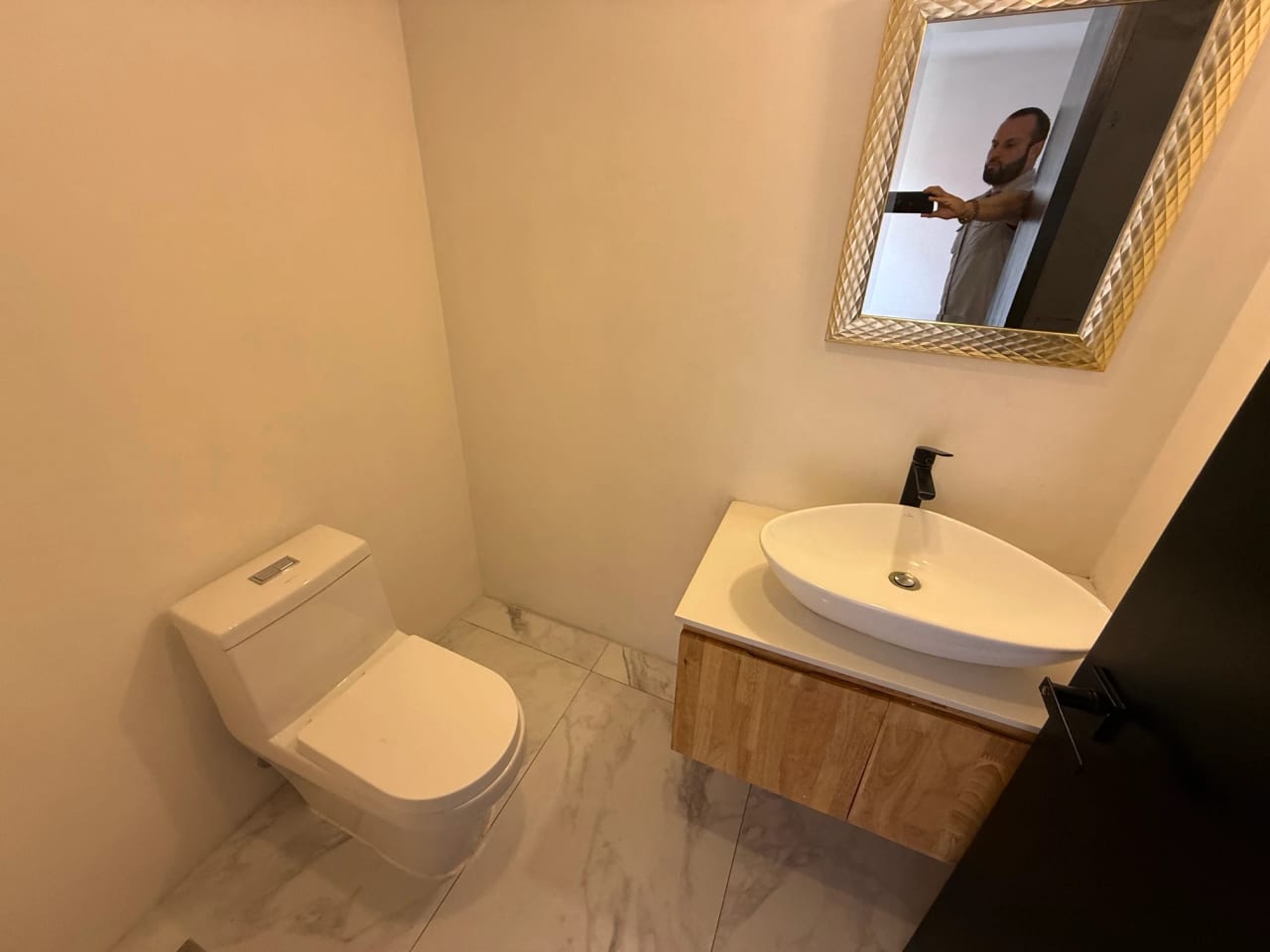 Vendo apartamento en Zona 5 EDIFICIO MODERNO BUEN PRECIO!! — Apartamento en Alquiler en Céntrico, Zona 5, Guatemala, Ciudad — foto 14 de 17