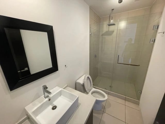 Rento apartamento en Zona 14 EDIFICIO EXCLUSIVO — Apartamento en Alquiler en Torre 14, Zona 14, Guatemala, Ciudad — foto 9 de 17