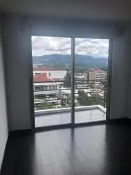 Rento apartamento en Zona 14 EDIFICIO EXCLUSIVO CERCA EUROPLAZA — Apartamento en Alquiler en Catania, Zona 14, Guatemala, Ciudad — foto 8 de 17