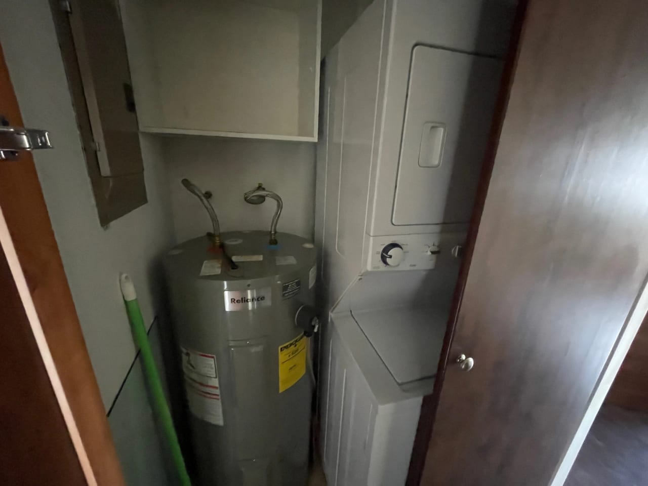 Rento apartamento en Zona 14 EDIFICIO EXCLUSIVO CERCA EUROPLAZA — Apartamento en Alquiler en Catania, Zona 14, Guatemala, Ciudad — foto 5 de 17