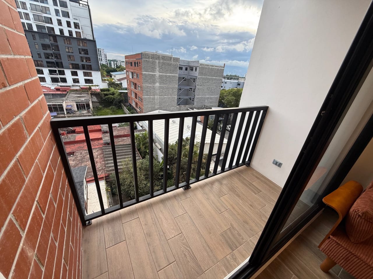 Rento Apartamento AMUEBALDO en Avenida Las Americas APTO. NUEVO — Apartamento en Alquiler en Inara Americas, Zona 13, Guatemala, Ciudad — foto 11 de 17