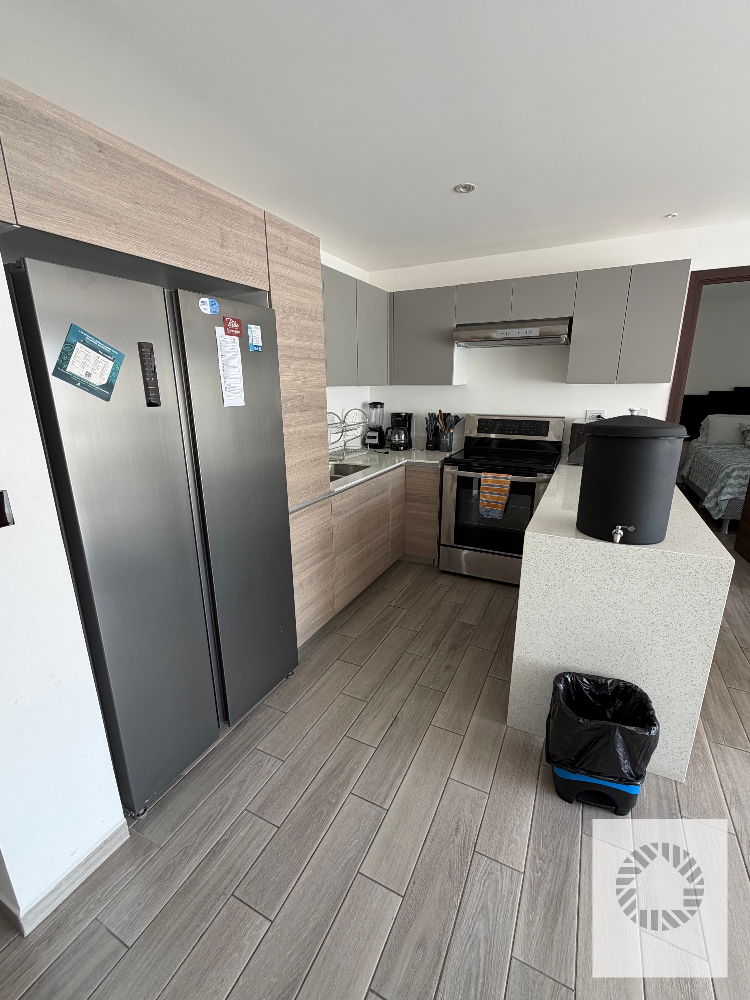 Lindo Apartamento Amueblado — Apartamento en Alquiler en Parque 10, Zona 10, Guatemala, Ciudad — foto 2 de 10