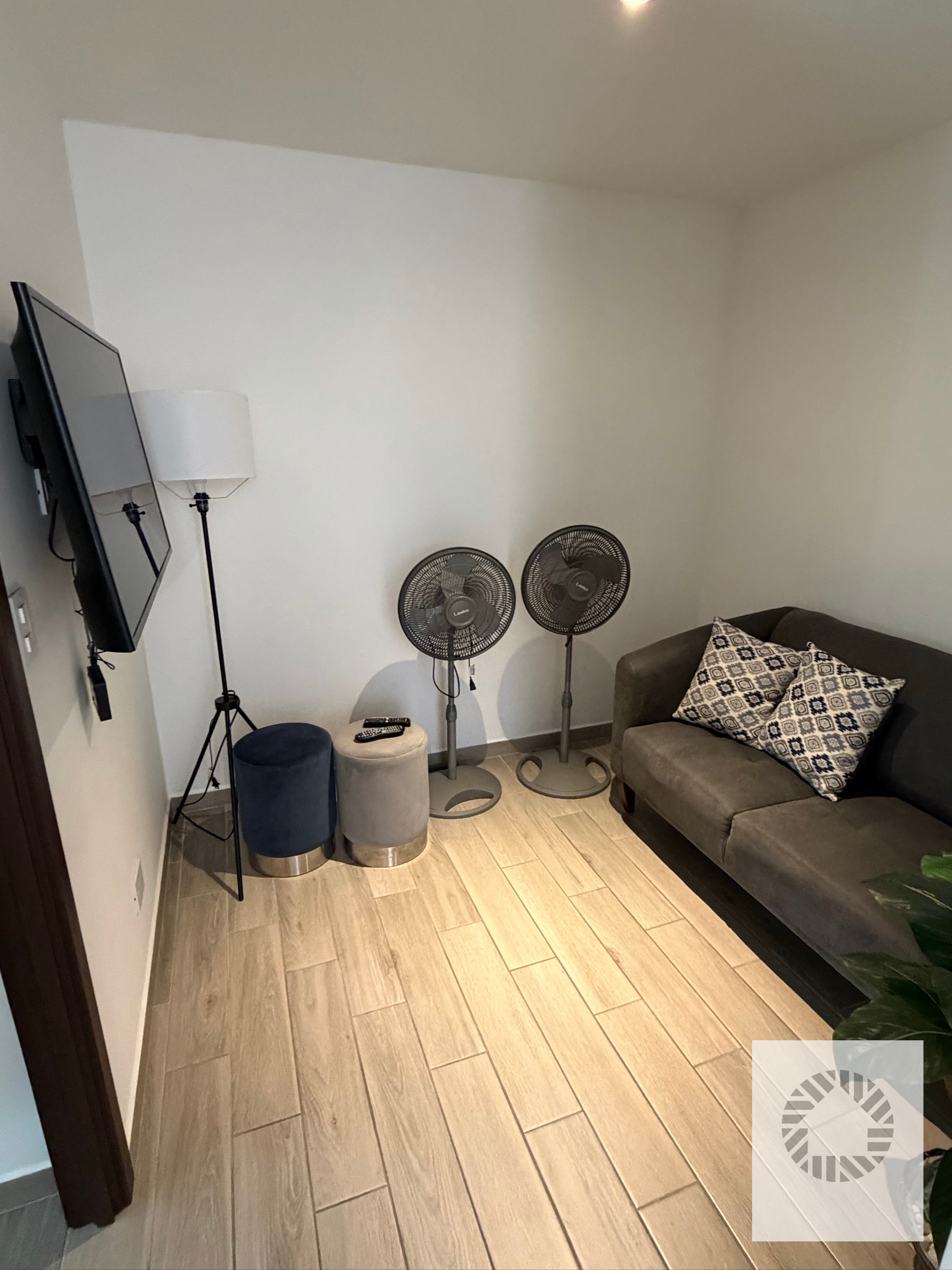 Lindo Apartamento Amueblado — Apartamento en Alquiler en Parque 10, Zona 10, Guatemala, Ciudad — foto 9 de 10
