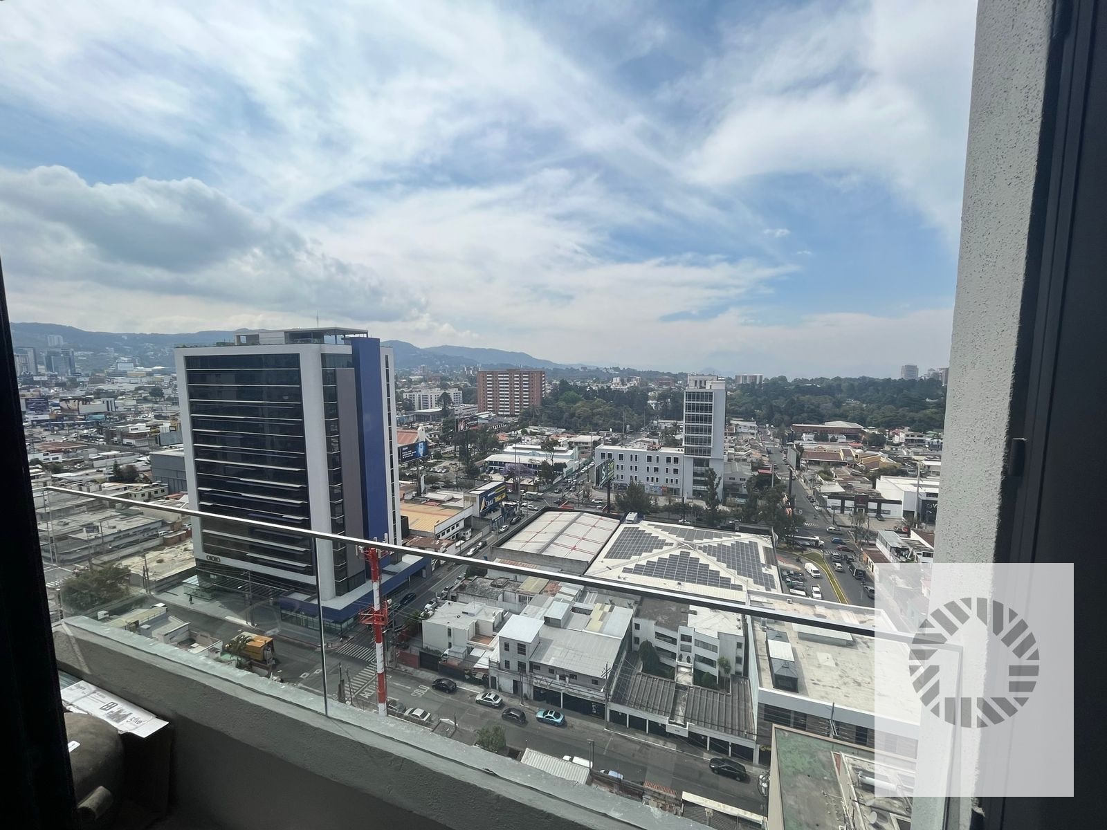 Bonito Apartamento — Apartamento en Alquiler en Parque 10, Zona 10, Guatemala, Ciudad — foto 1 de 8