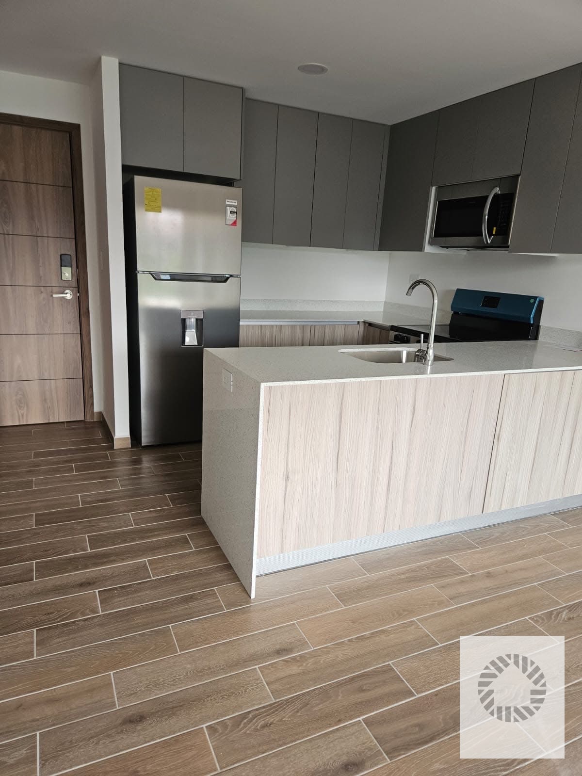 Bonito Apartamento — Apartamento en Alquiler en Parque 14, Zona 14, Guatemala, Ciudad — foto 1 de 5