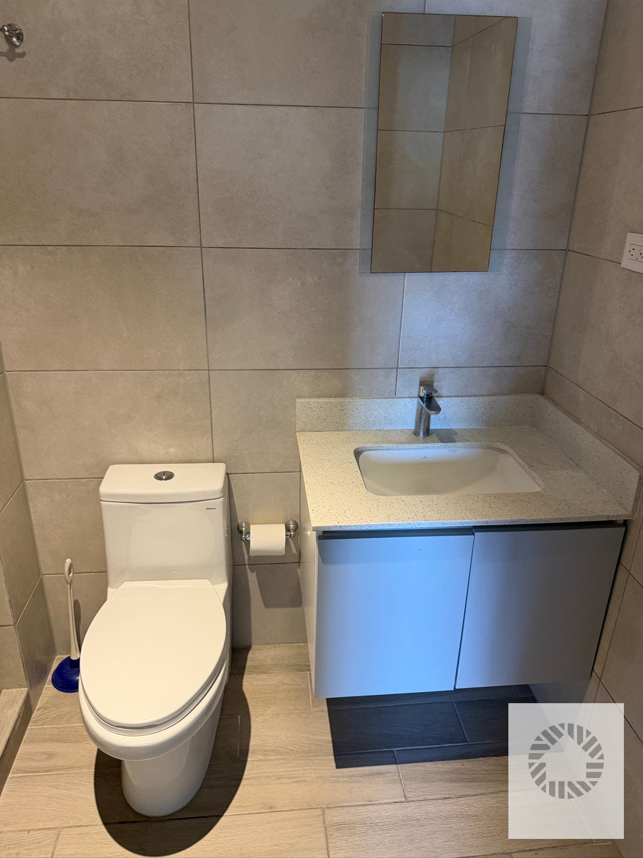 Bonito Apartamento — Apartamento en Alquiler en Parque 10, Zona 10, Guatemala, Ciudad — foto 8 de 10