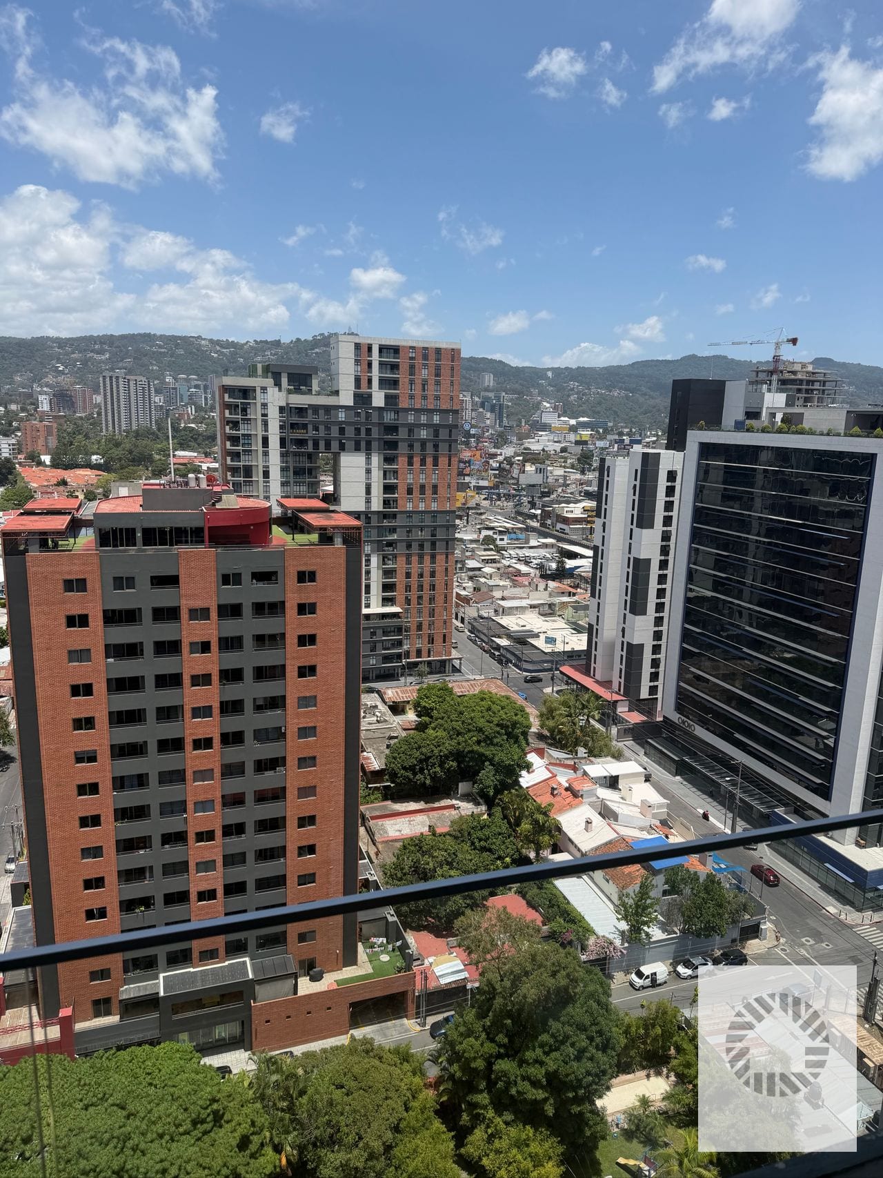 Bonito Apartamento — Apartamento en Alquiler en Parque 10, Zona 10, Guatemala, Ciudad — foto 9 de 10