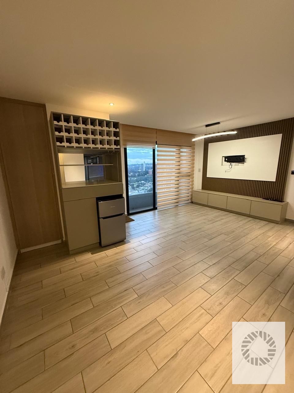 Bonito apartamento — Apartamento en Alquiler en Parque 10, Zona 10, Guatemala, Ciudad — foto 2 de 10