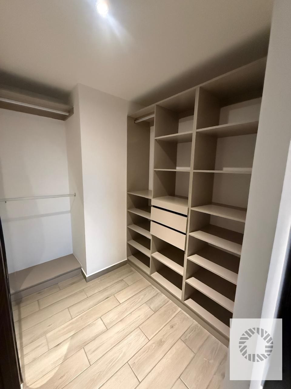 Bonito apartamento — Apartamento en Alquiler en Parque 10, Zona 10, Guatemala, Ciudad — foto 5 de 10