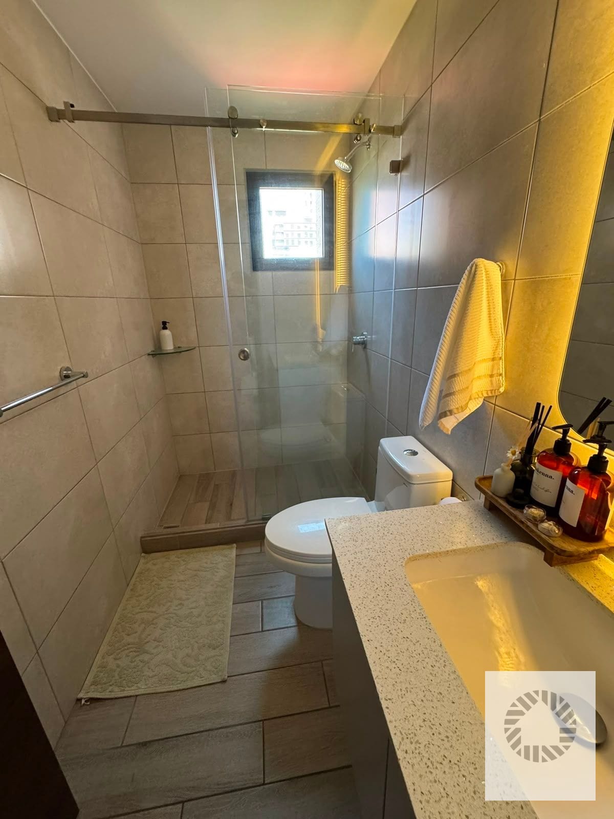 Bonito Apartamento Amueblado — Apartamento en Alquiler en Parque 10, Zona 10, Guatemala, Ciudad — foto 6 de 11