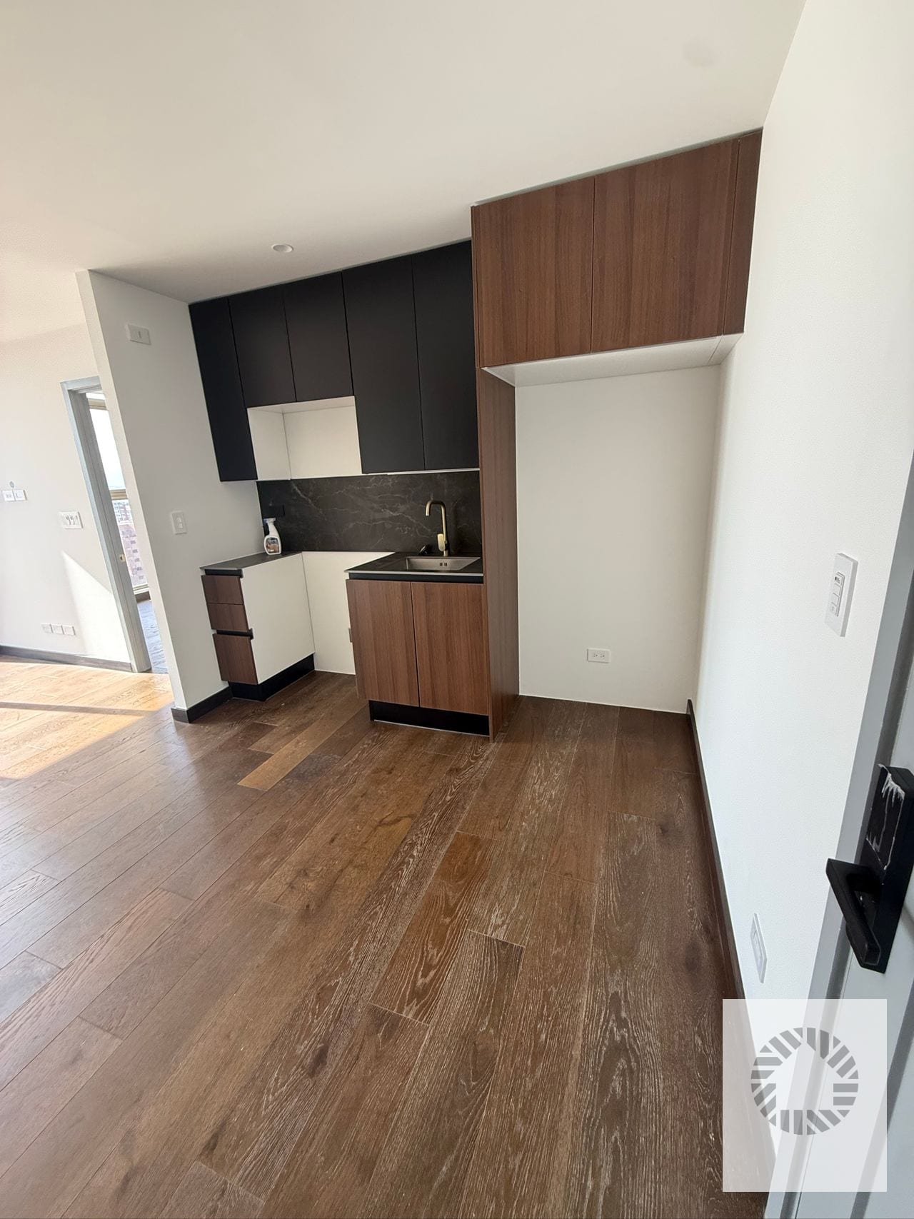 Rento Apartamento Edificio Atarah Zona 10 🔥 — Apartamento en Alquiler en Atarah, Zona 10, Guatemala, Ciudad — foto 7 de 8
