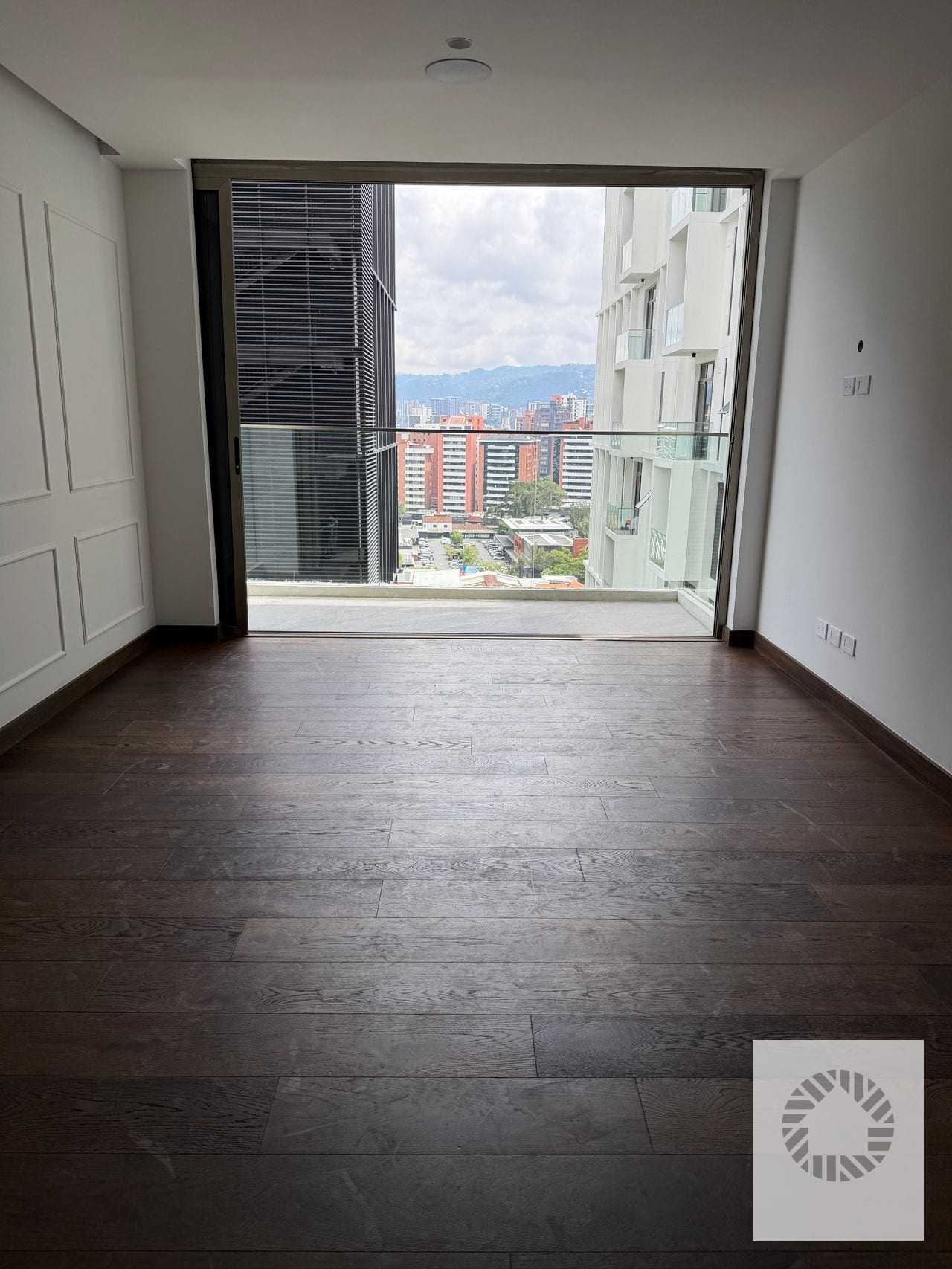 Bonito Apartamento — Apartamento en Alquiler en Atarah, Zona 10, Guatemala, Ciudad — foto 5 de 10