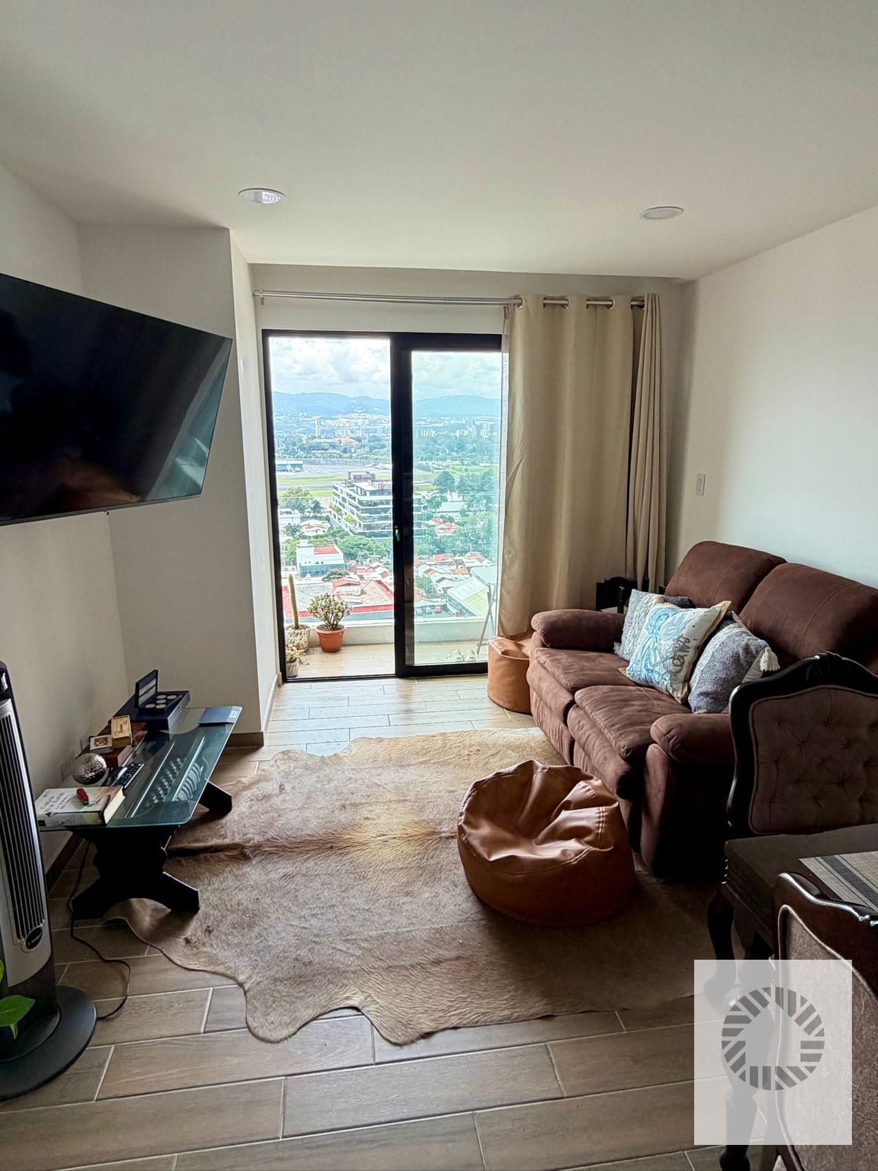 Apartamento con linda vista — Apartamento en Venta en Parque 14, Zona 14, Guatemala, Ciudad — foto 3 de 14