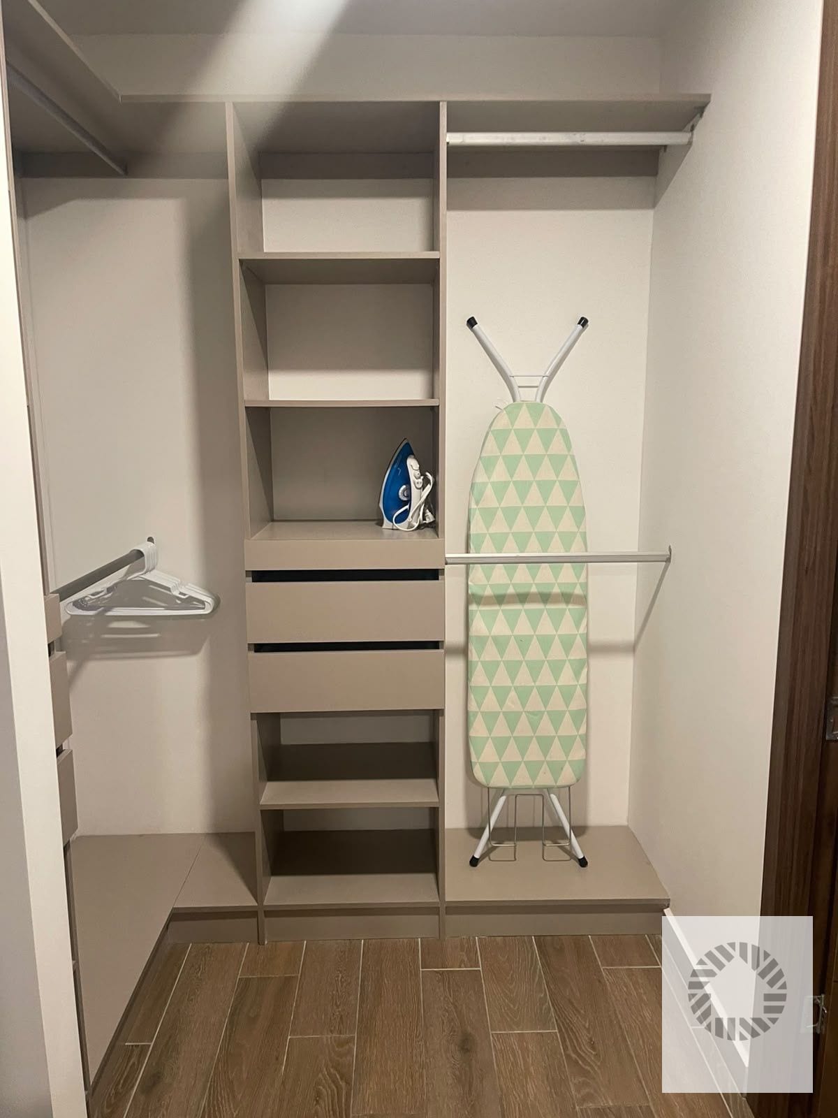 Bonito Apto Amueblado — Apartamento en Alquiler en Parque 14, Zona 14, Guatemala, Ciudad — foto 6 de 9