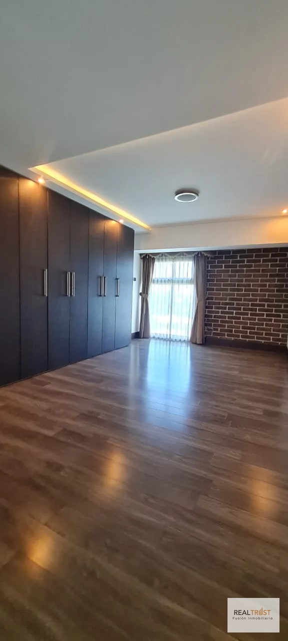 RENTO APARTAMENTO EN VIÚ CAYALÁ - 11