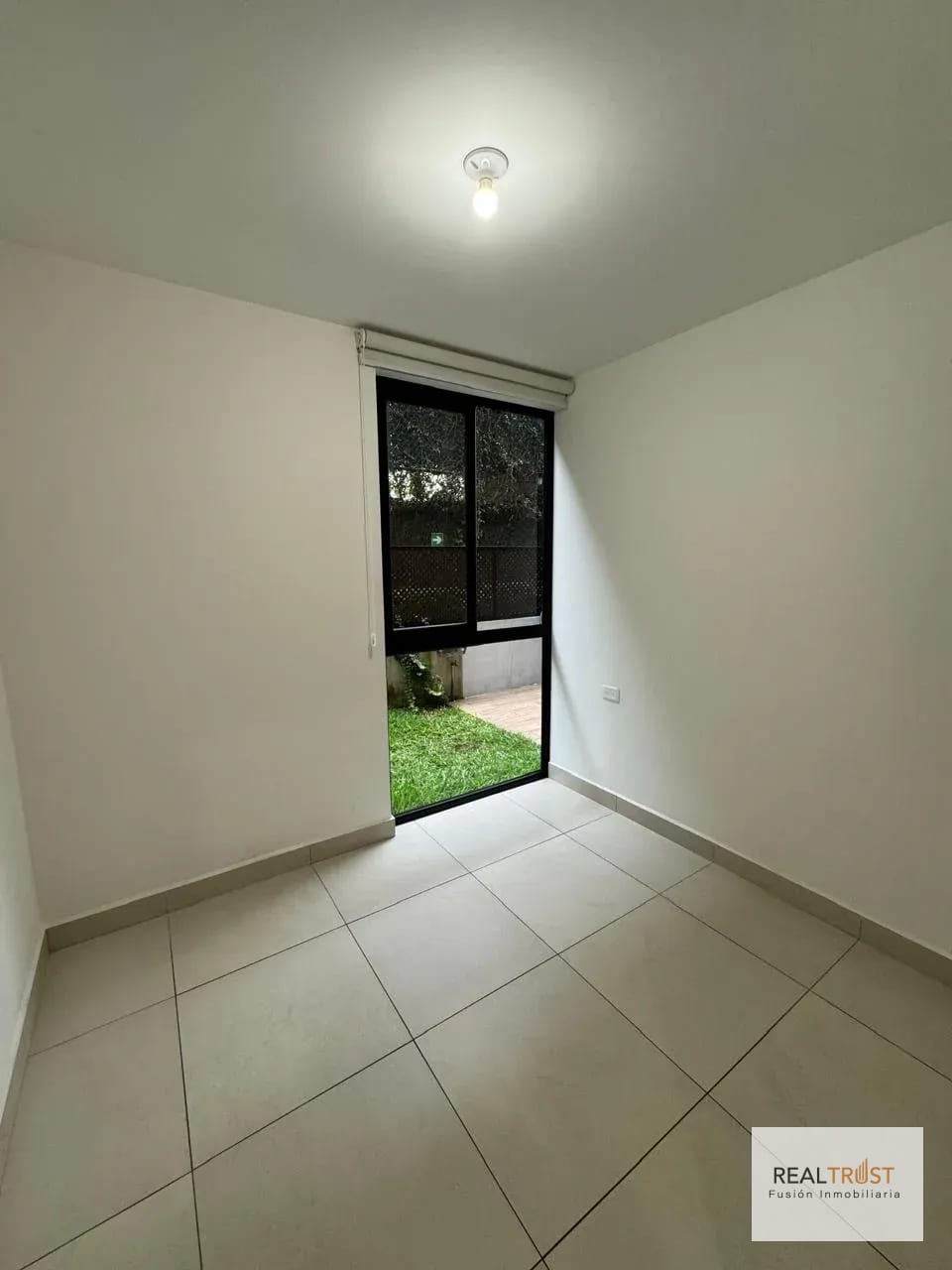 Apartamento en venta Edificio Be14 zona 14 primer nivel con jardín. — Apartamento en Venta en Be14, Zona 14, Guatemala, Ciudad — foto 7 de 16