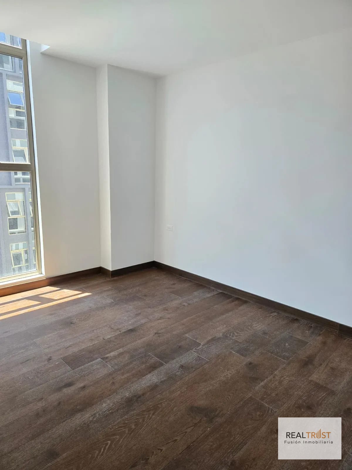 Apartamento nuevo en renta Edificio Atarah corazón de zona 10 — Apartamento en Alquiler en Atarah, Zona 10, Guatemala, Ciudad — foto 6 de 14