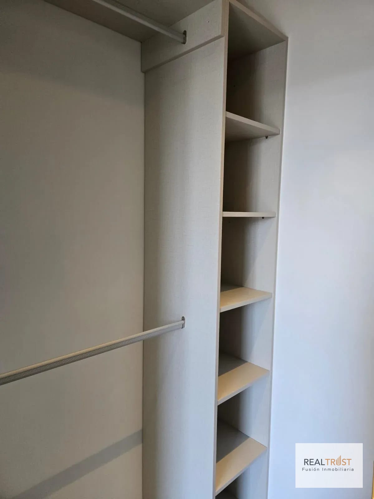 Apartamento nuevo en renta Edificio Atarah corazón de zona 10 — Apartamento en Alquiler en Atarah, Zona 10, Guatemala, Ciudad — foto 5 de 14