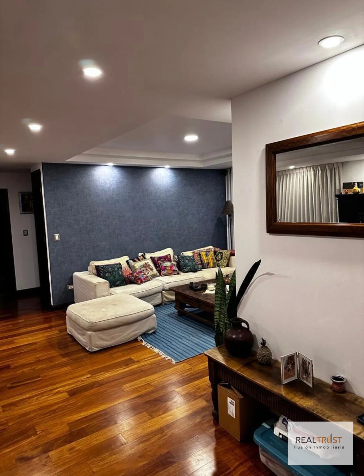 Apartamento en renta zona 15 VH1 — Apartamento en Alquiler en Vista Hermosa I, Zona 15, Guatemala, Ciudad — foto 2 de 7
