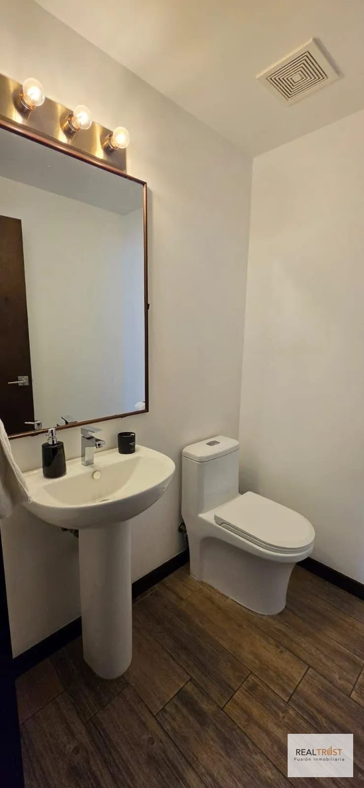 APARTAMENTO EN RENTA VISTA HERMOSA 2, ZONA 15 — Apartamento en Alquiler en Zona 15, Guatemala, Ciudad — foto 4 de 4