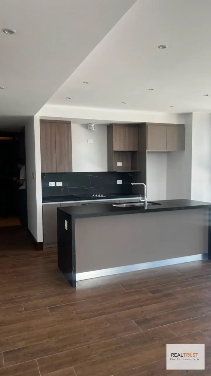 APARTAMENTO EN RENTA EDIFICIO GAURA Zona 15 VH1 — Apartamento en Alquiler en Zona 15, Guatemala, Ciudad — foto 5 de 14