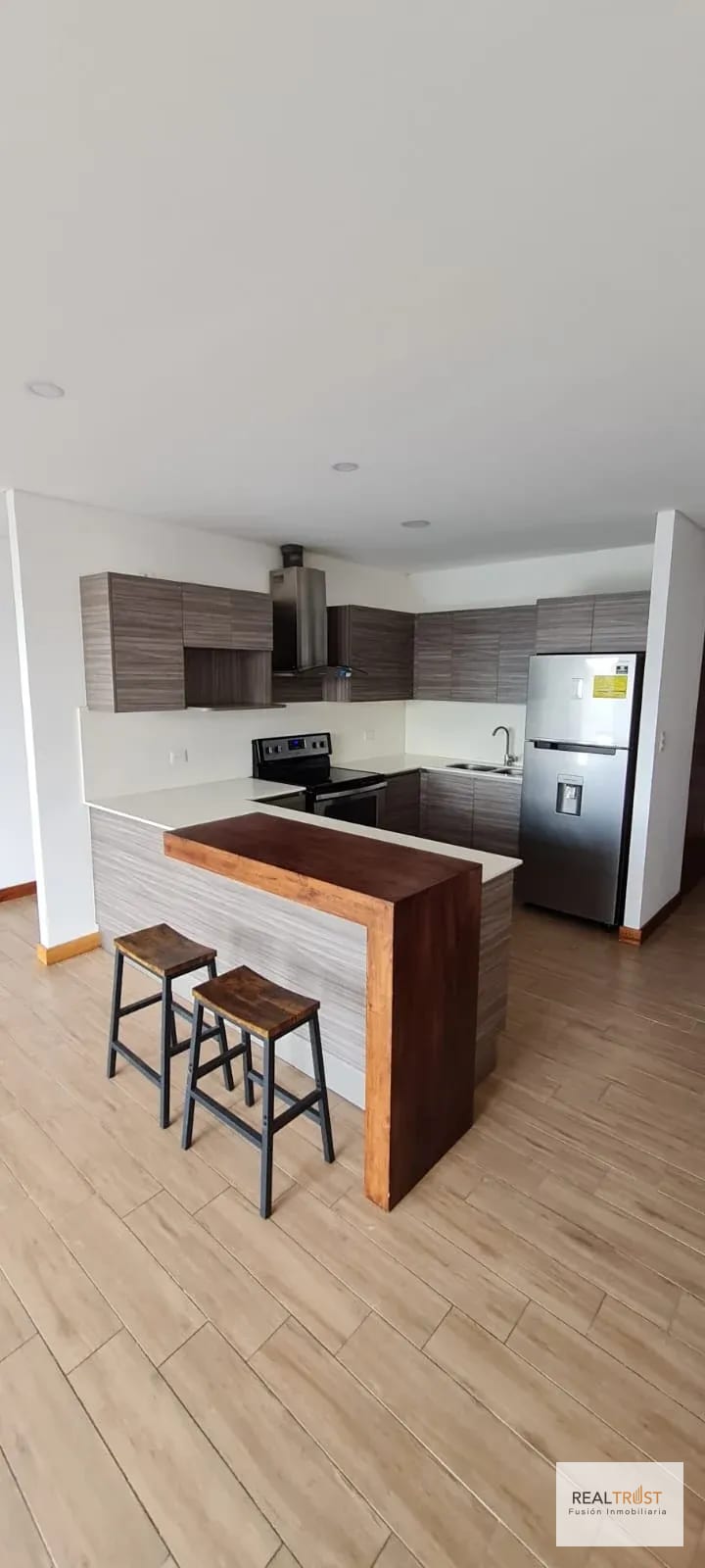 VENDO APARTAMENTO ZONA 15, VISTA HERMOSA 1 — Apartamento en Venta en Zona 15, Guatemala, Ciudad — foto 1 de 8