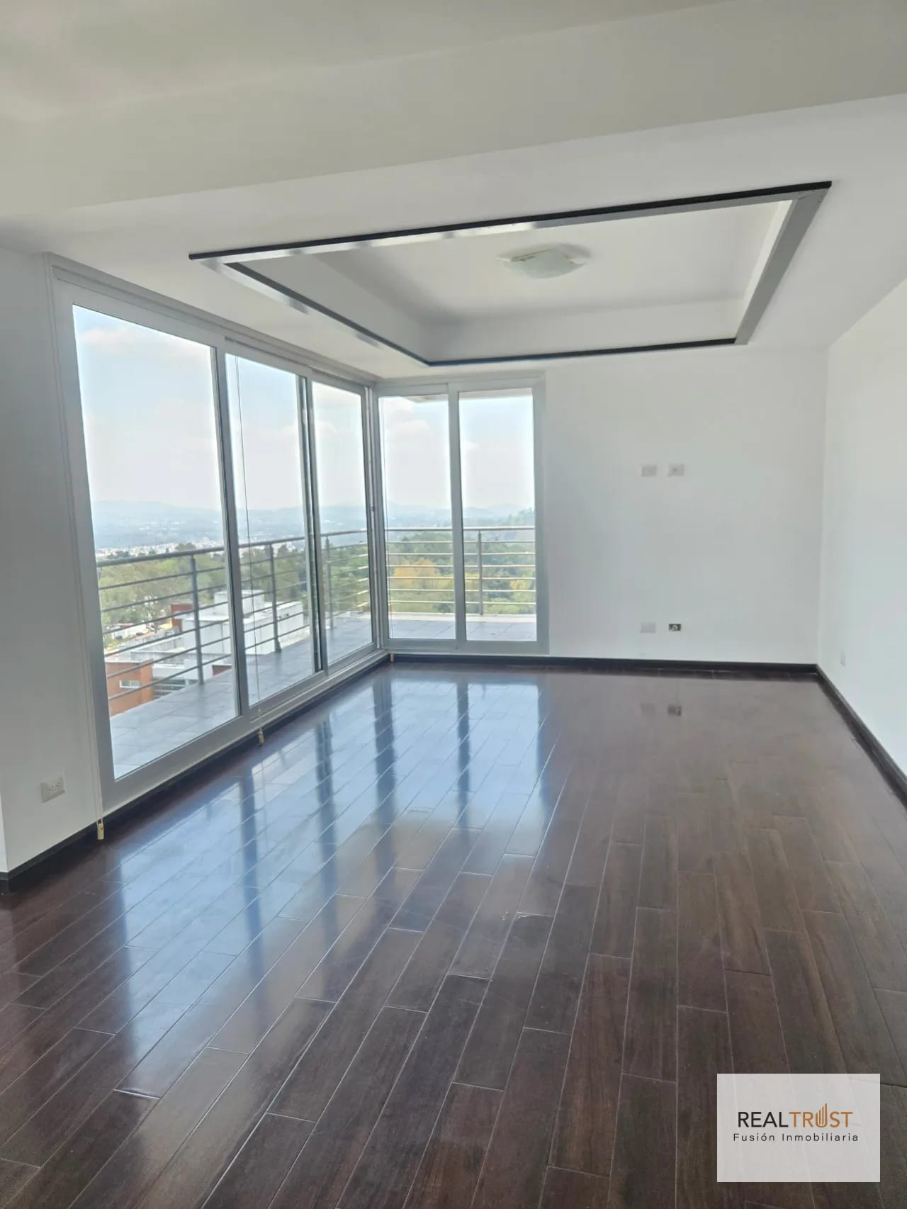En Renta Apto Edificio Nueva Caledonia Zona 16 — Apartamento en Alquiler en Caledonia, Zona 16, Guatemala, Ciudad — foto 10 de 13