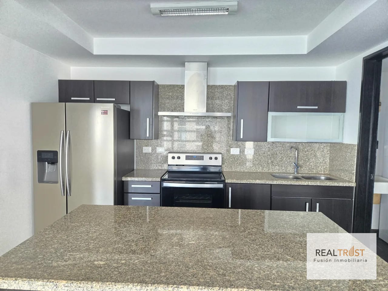 En Renta Apto Edificio Nueva Caledonia Zona 16 — Apartamento en Alquiler en Caledonia, Zona 16, Guatemala, Ciudad — foto 13 de 13
